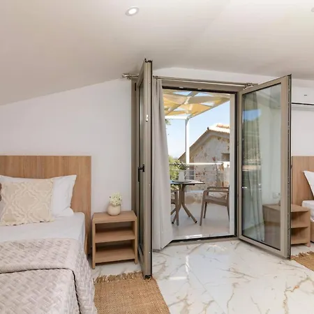 Chrysso Horio 3 By Khartata