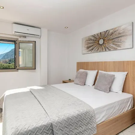 Villa Chrysso Horio 3 By *