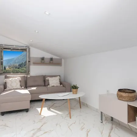 Chrysso Horio 3 By Villa